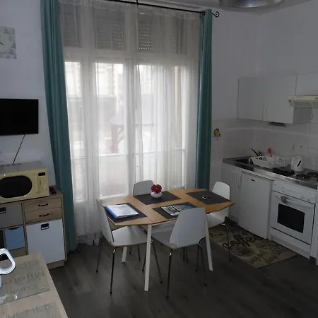 La Hoguette Apartment